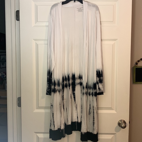 Lane Bryant size18/20 soft cover up. Not button down. - Picture 3 of 4